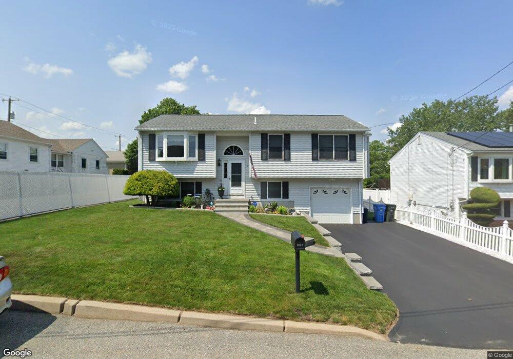 12 Bank St, Cranston, RI 02920 - photo 1