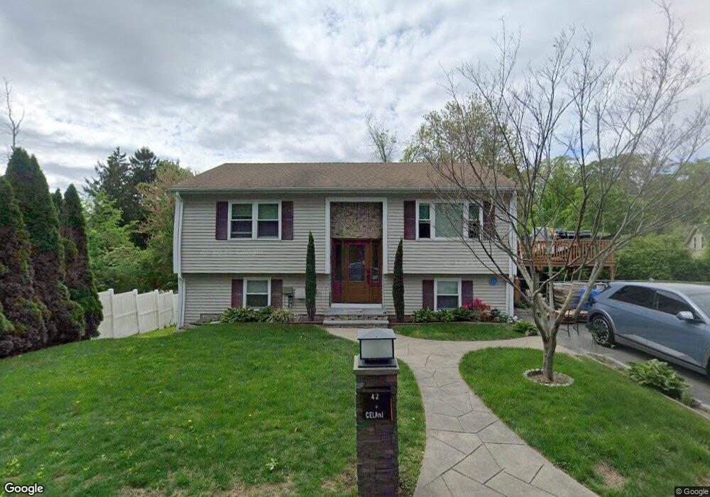 42 Angell St, West Warwick, RI 02893 - photo 1