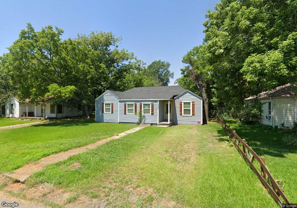 1925 Liberty St, Bonham, TX 75418 - photo 1