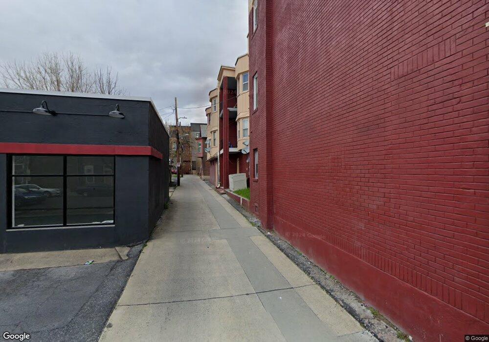 951 Walnut St, Allentown, PA 18102 - photo 1