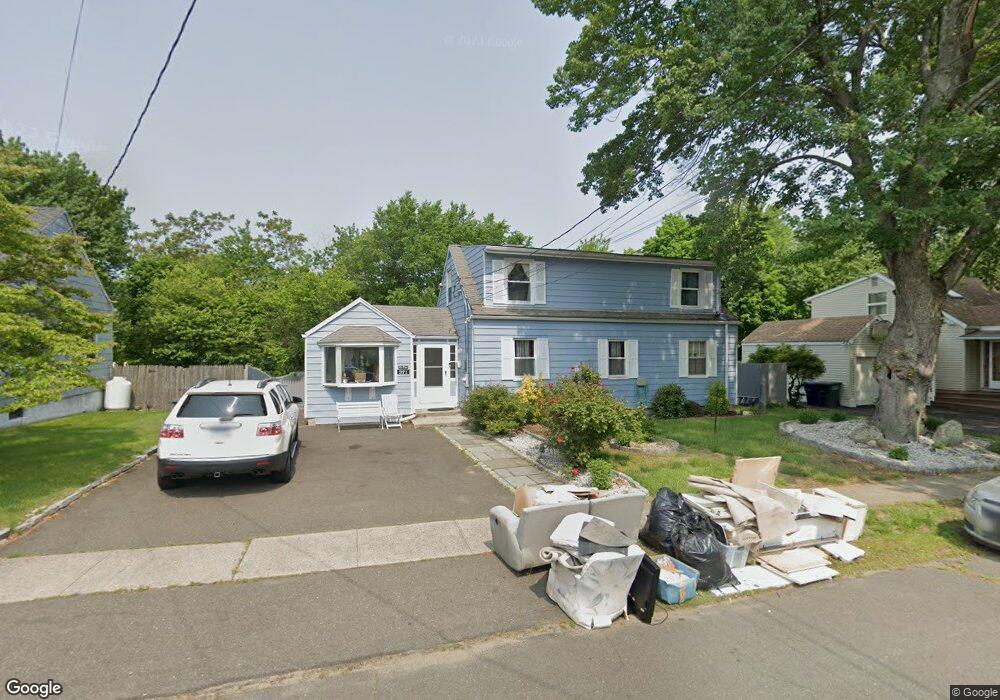 371 Hooker Rd, Bridgeport, CT 06610 - photo 1