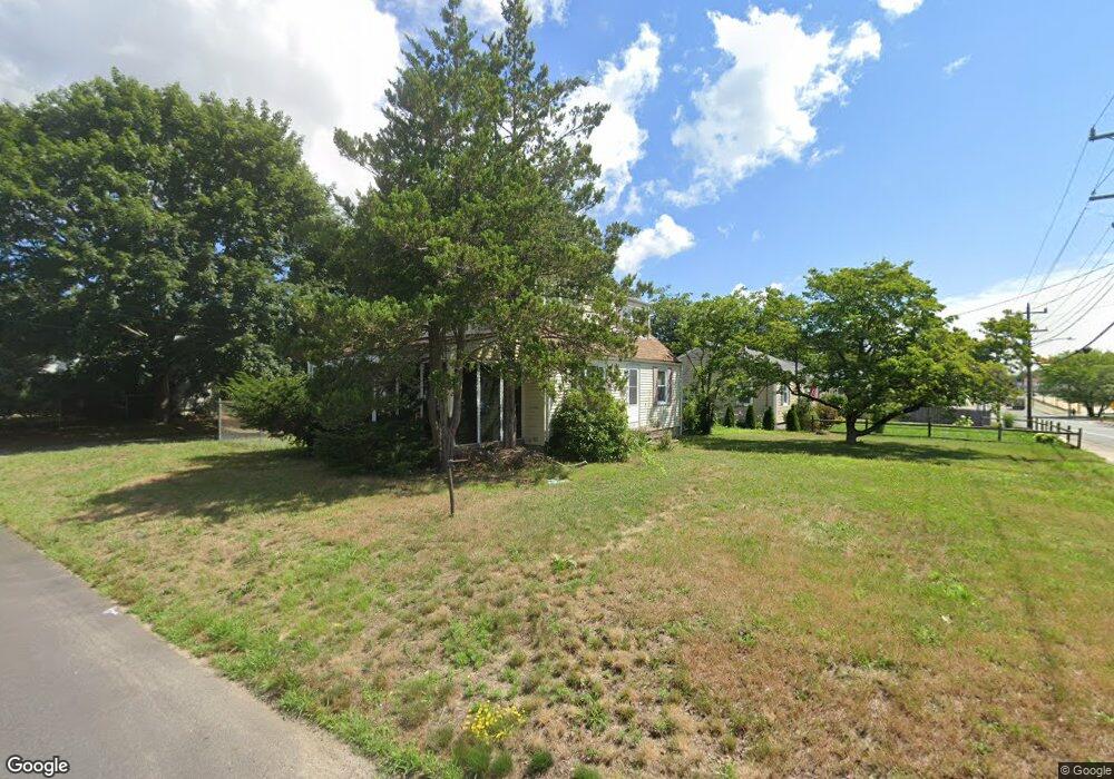 3109 W Shore Rd, Warwick, RI 02886 - photo 1