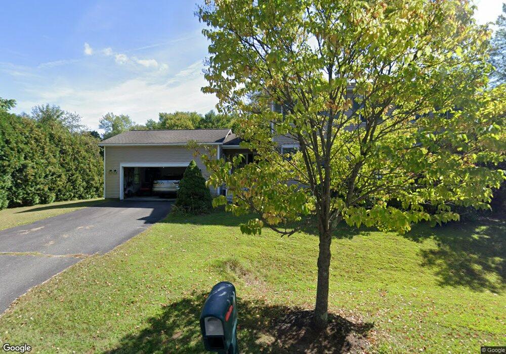 2 Poets Corner Rd, Amherst, MA 01002 - photo 1