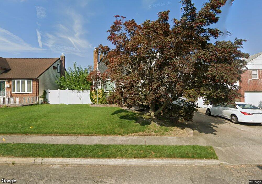 14 Spencer Dr, Bethpage, NY 11714 - photo 1