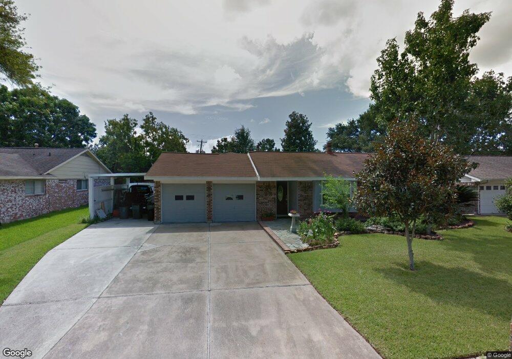 515 Heather Ln, Friendswood, TX 77546 - photo 1