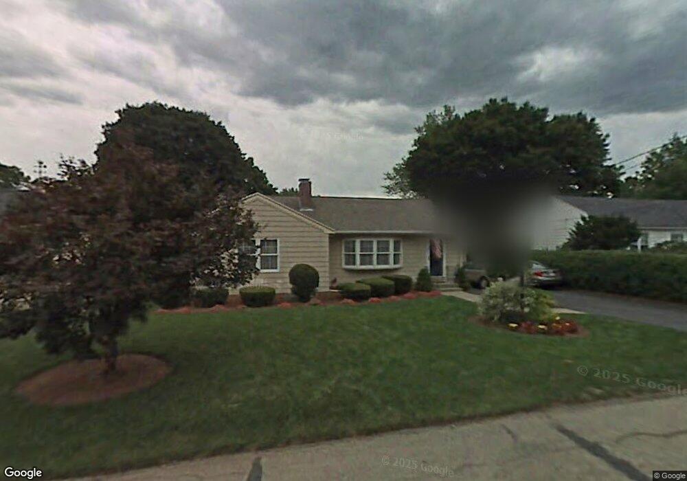 4 Tatnuck Gardens, Worcester, MA 01602 - photo 1