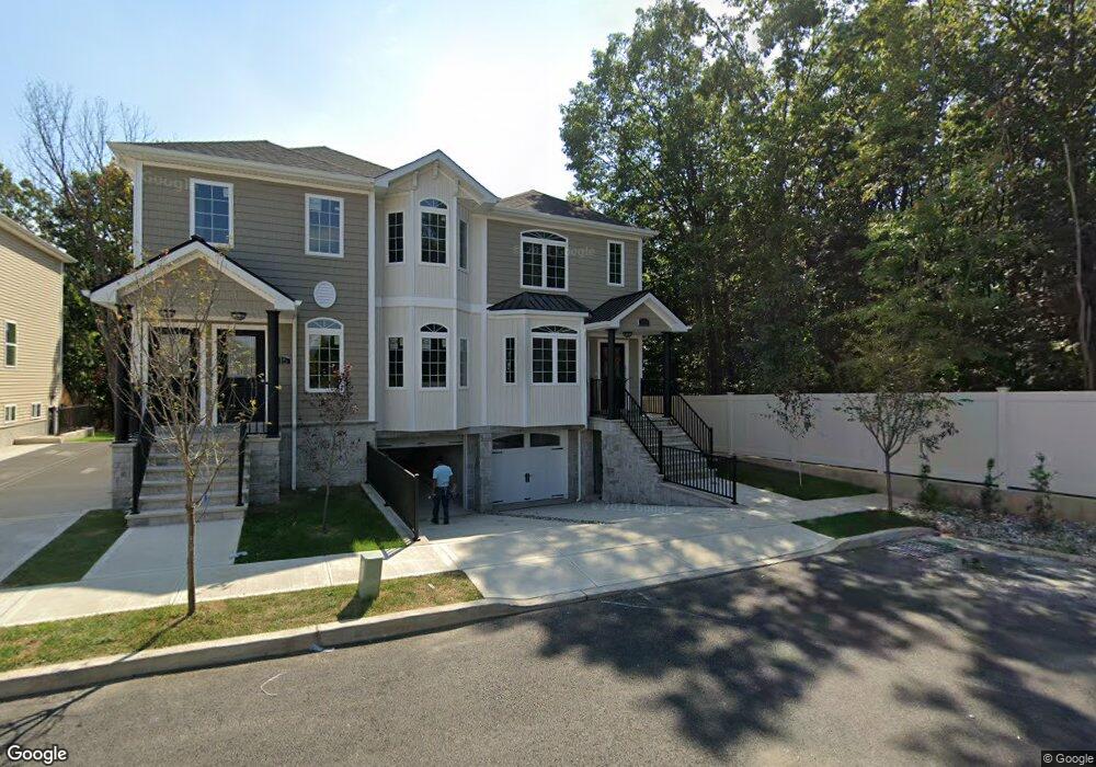 119 Berkshire Ln unit MODEL B, Staten Island, NY 10309 - photo 1