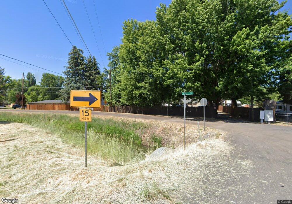 3926 Crest St, Klamath Falls, OR 97603 - photo 1