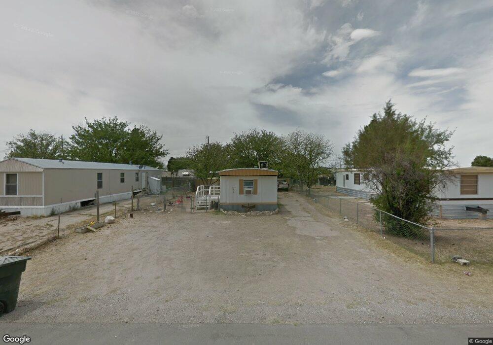 4405 Willow St, Carlsbad, NM 88220 - photo 1