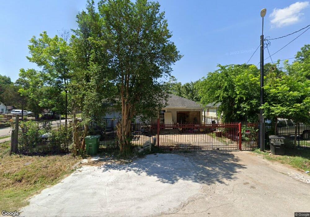 4014 Bertha St, Houston, TX 77026 - photo 1