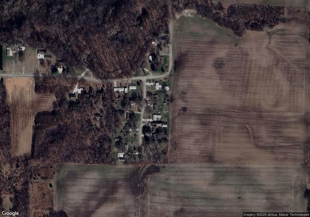 15099 Algonquin Rd, Three Oaks, MI 49128 - photo 1