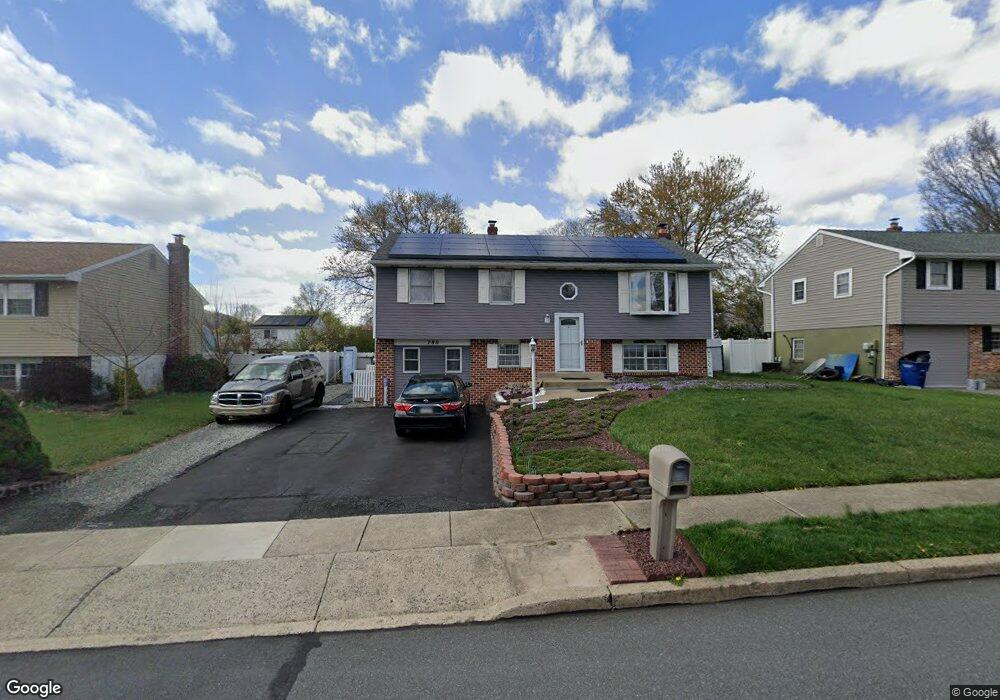 780 Mimosa Ln, Reading, PA 19606 - photo 1