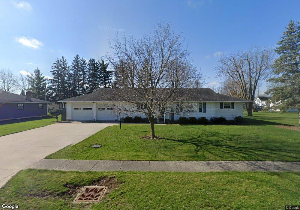 406 Veach St, Columbus Grove, OH 45830 - photo 1