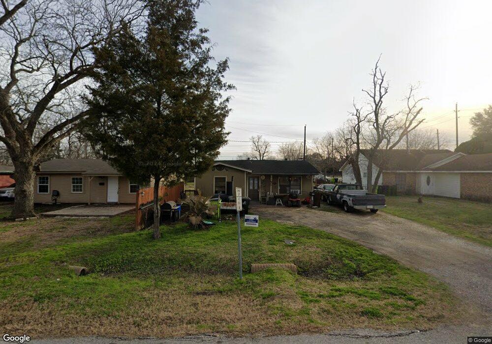 806 Avenue E, Rosenberg, TX 77471 - photo 1