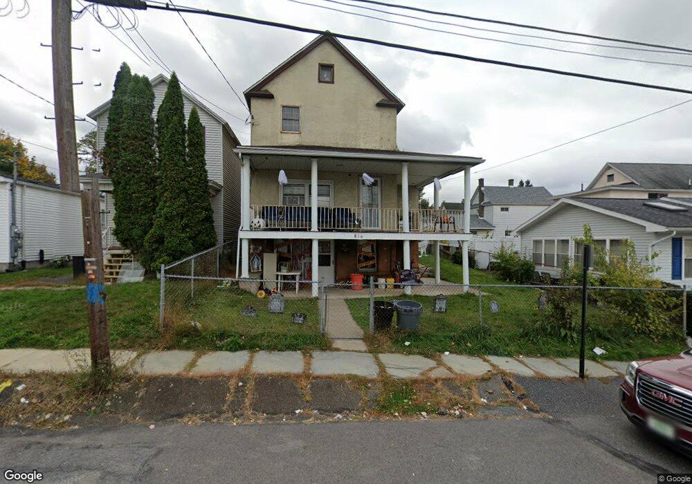 816 Throop St, Dunmore, PA 18512 - photo 1