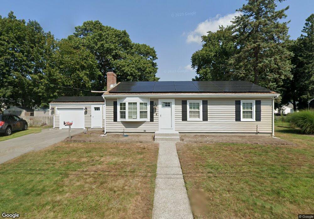48 Benedict St, Riverside, RI 02915 - photo 1