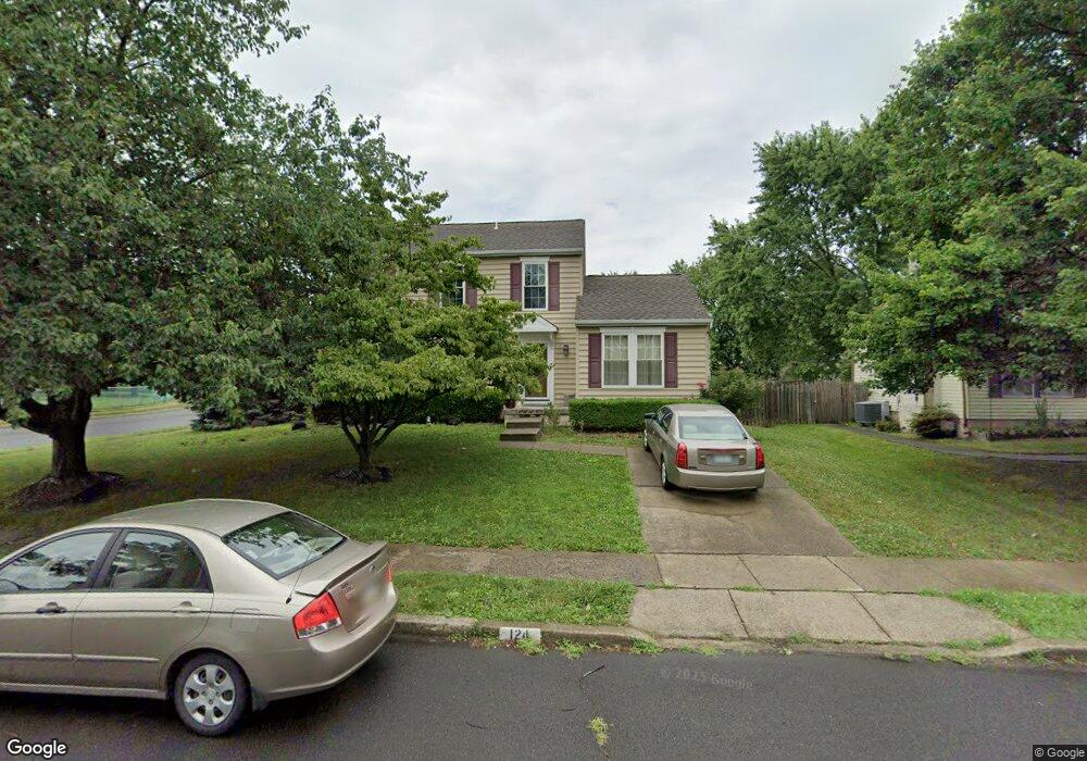 124 Independence Dr, Morrisville, PA 19067 - photo 1