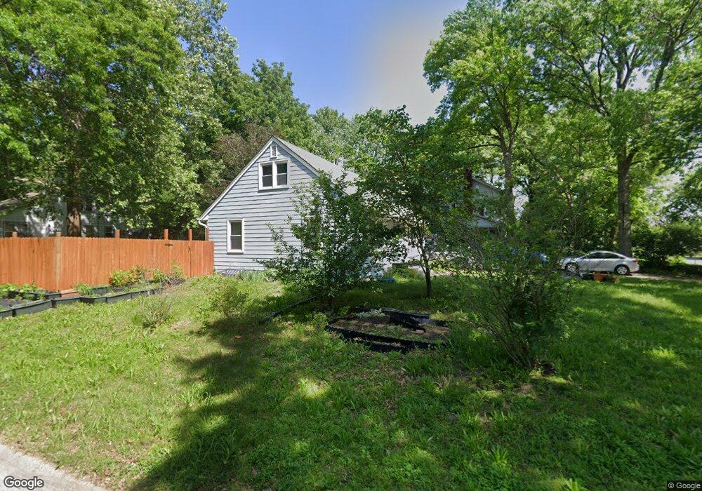 1945 SW MacVicar Ave, Topeka, KS 66604 - photo 1