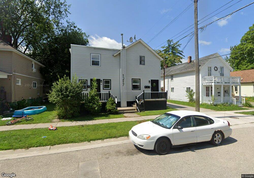 1217 9th St, Port Huron, MI 48060 - photo 1