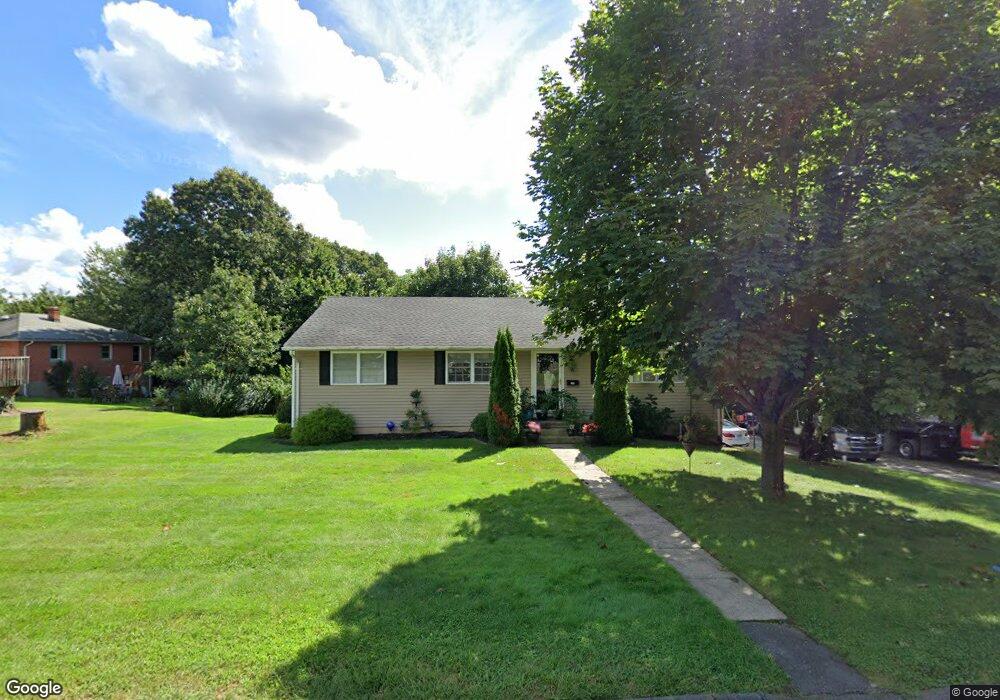 140 Hillcrest Ave, Oakville, CT 06779 - photo 1