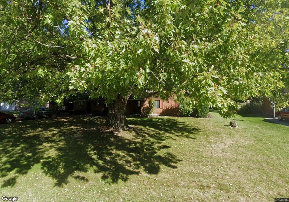 2863 E Amblewood Cir, Lima, OH 45806 - photo 1