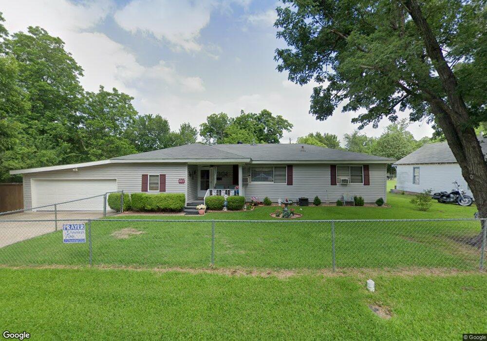 1012 D St SE, Ardmore, OK 73401 - photo 1