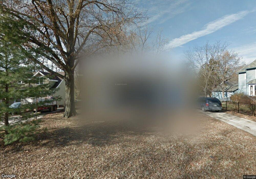 1905 SW Collins Ave, Topeka, KS 66604 - photo 1