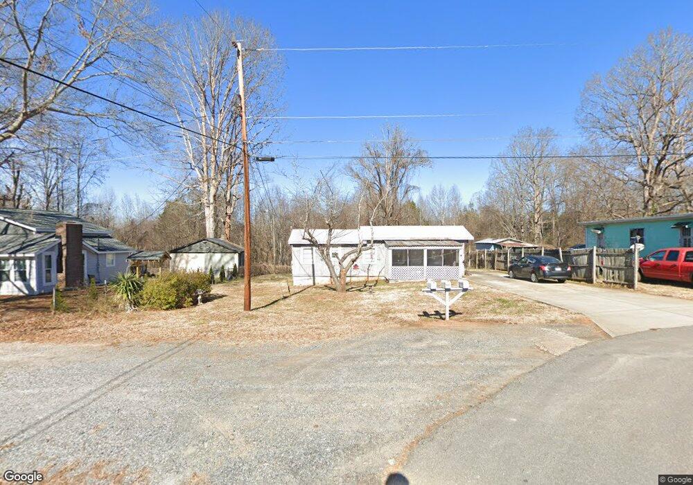 208 Davis Heights Dr, Gastonia, NC 28052 - photo 1