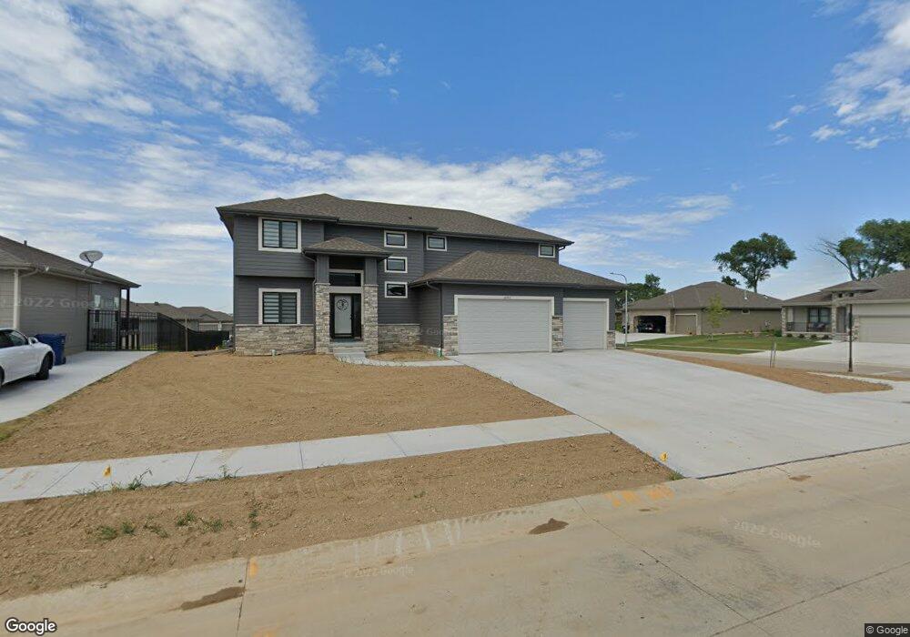 10202 Caspian Dr, Papillion, NE 68046 - photo 1