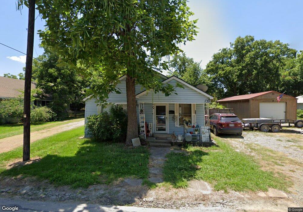 205 W 9th St, Bonham, TX 75418 - photo 1