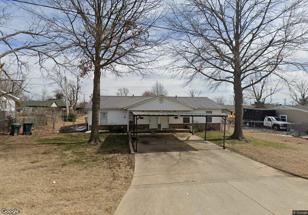 1511 S 5th St, Rogers, AR 72756 - photo 1