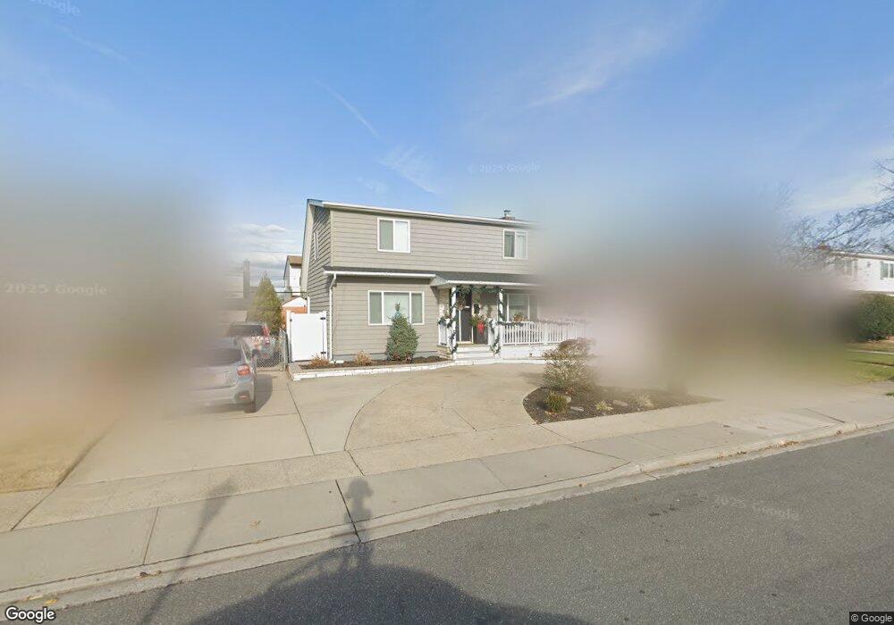 1024 Oaks Dr, Franklin Square, NY 11010 - photo 1