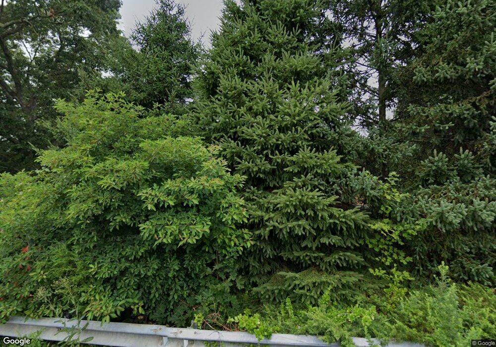 117 Hotchkiss Grove Rd, Branford, CT 06405 - photo 1