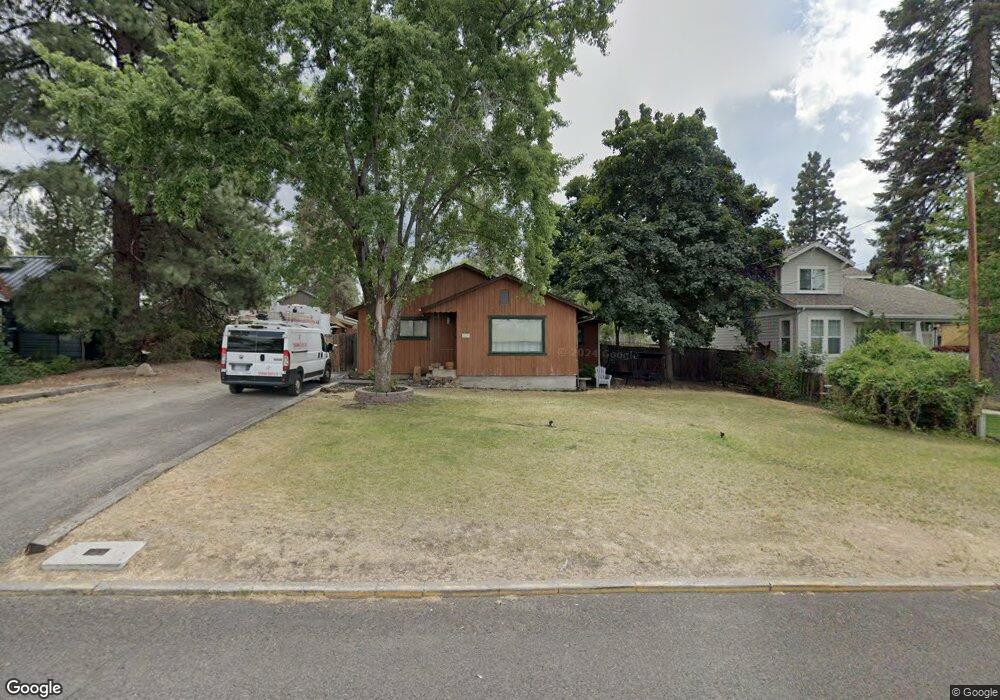 375 SW Roosevelt Ave, Bend, OR 97702 - photo 1