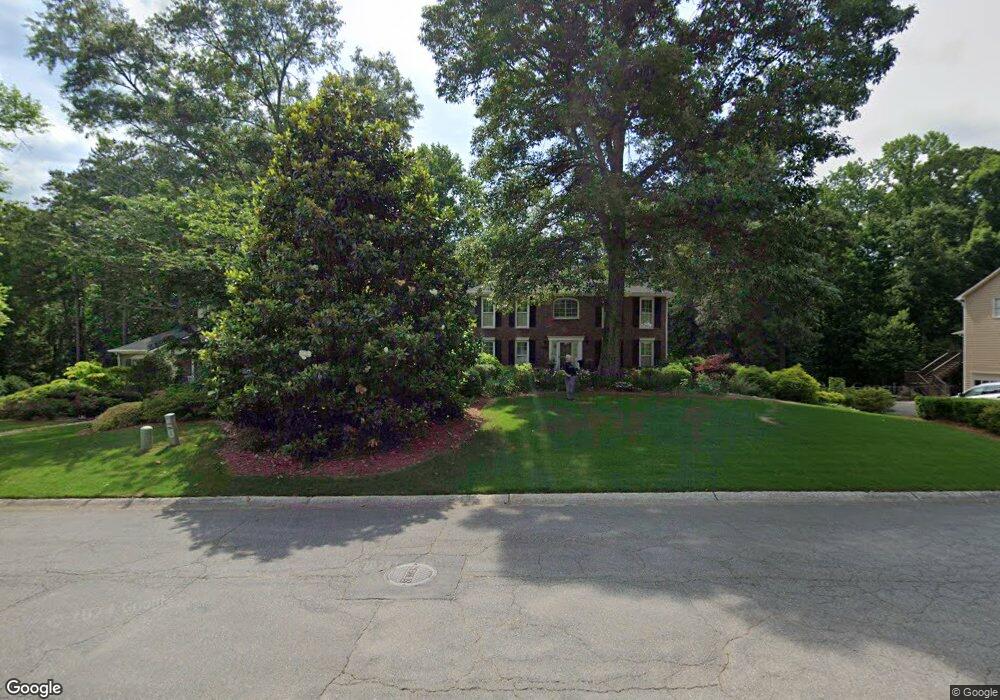 2405 Castle Ln NE, Marietta, GA 30062 - photo 1