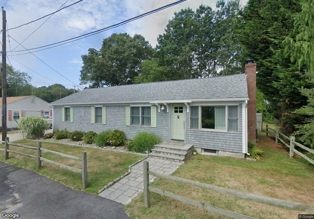 4 Blossom Way, Narragansett, RI 02882 - photo 1