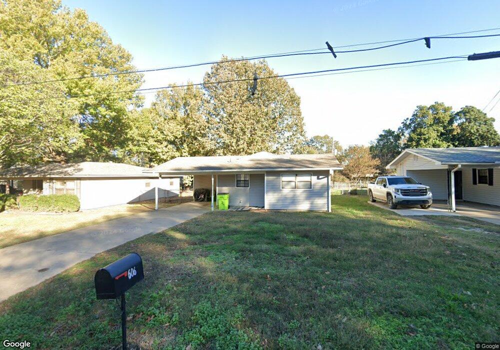 606 W 11th St, Stuttgart, AR 72160 - photo 1