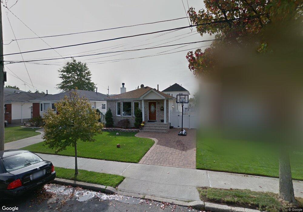 32 Walker Place, Staten Island, NY 10312 - photo 1