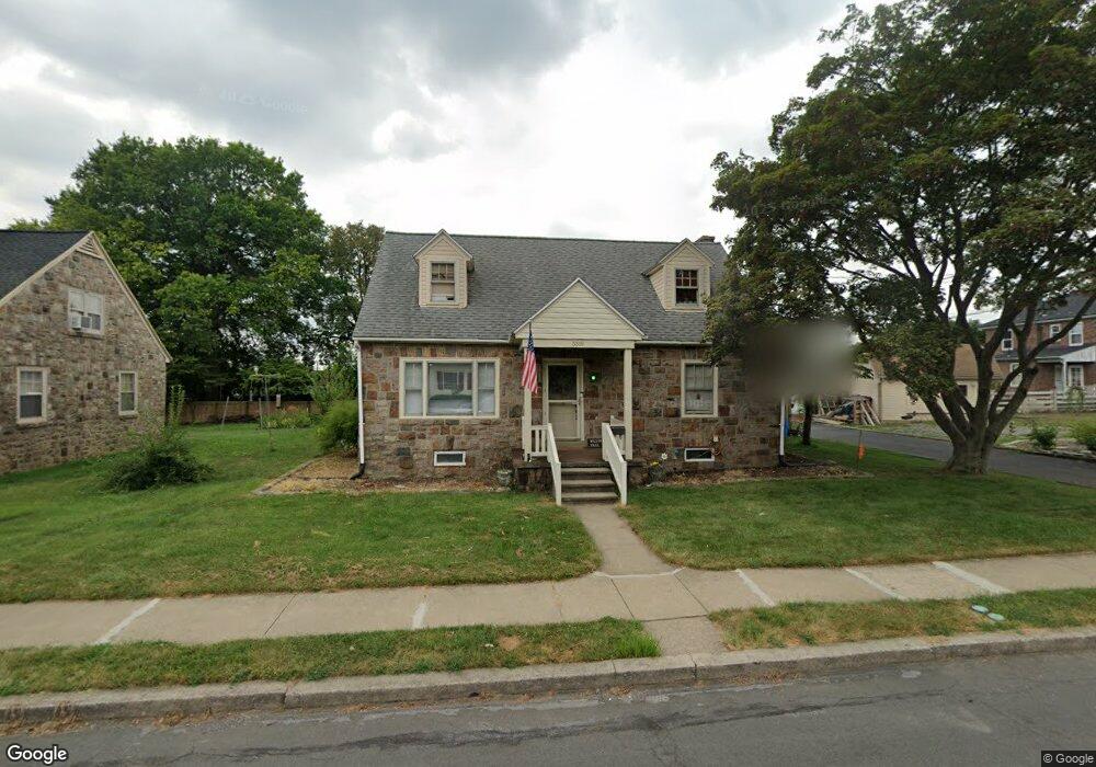 3318 Mckently St, Reading, PA 19605 - photo 1