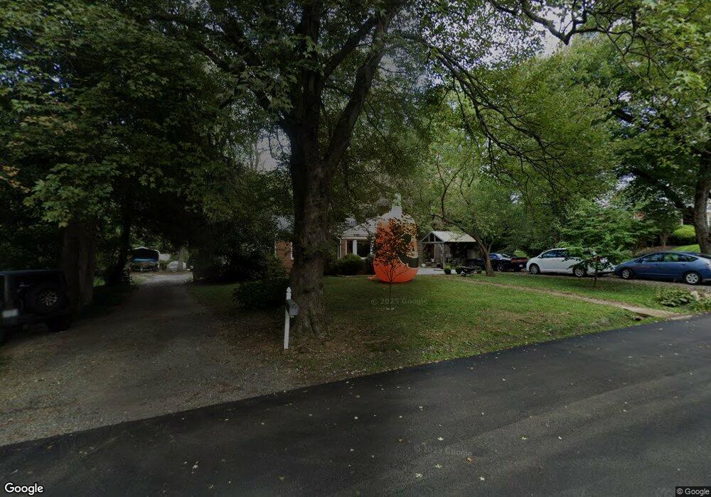 7312 Burroughs Ln, Falls Church, VA 22043 - photo 1