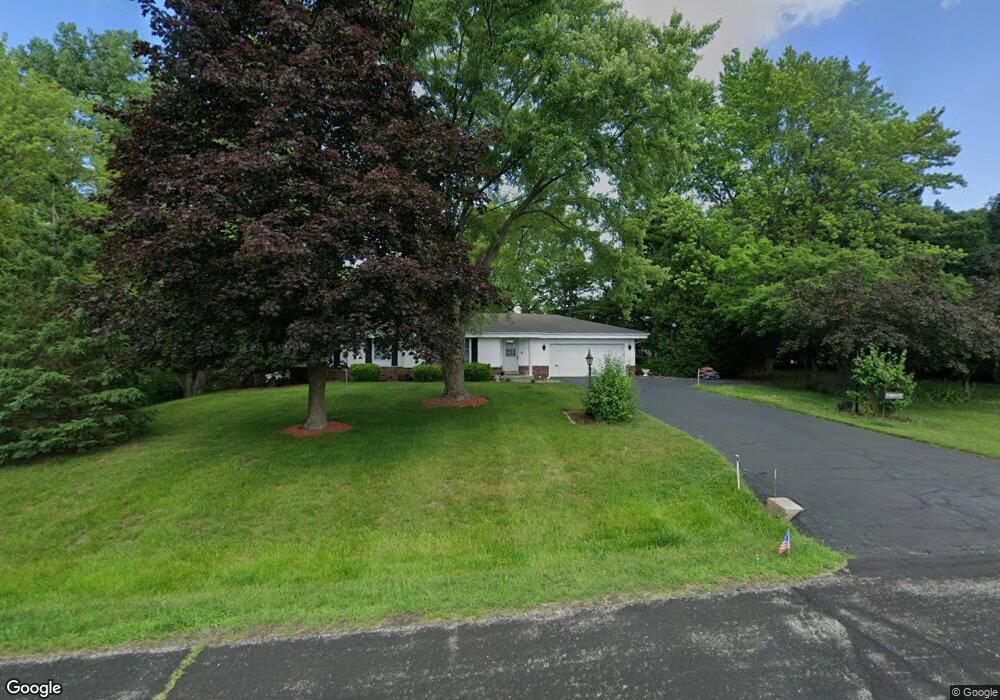 W256N5948 Windy Pass Dr, Sussex, WI 53089 - photo 1