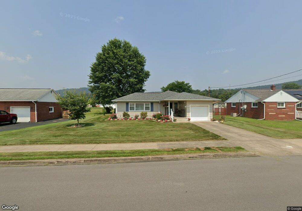 709 Sunset Dr, Berwick, PA 18603 - photo 1