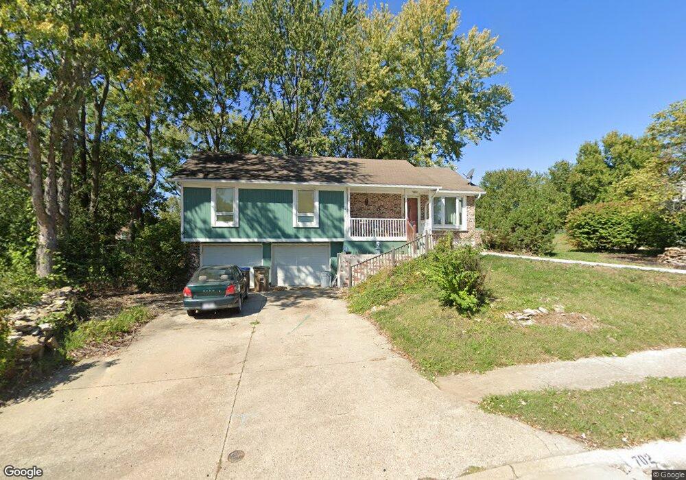 702 Finch St, Raymore, MO 64083 - photo 1