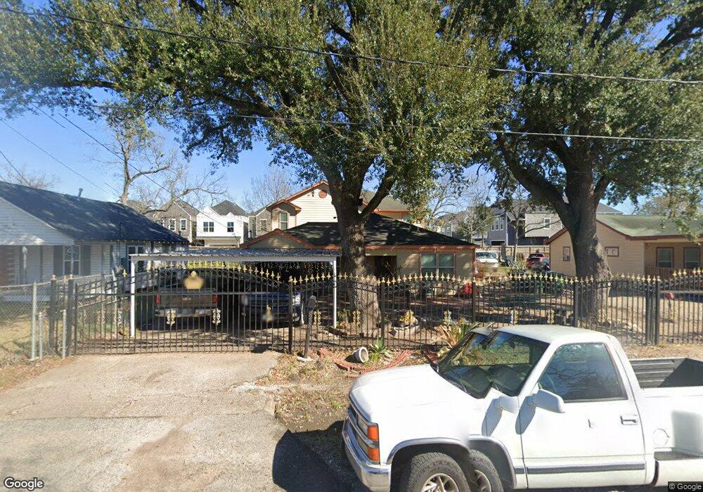 8212 Helmers St, Houston, TX 77022 - photo 1