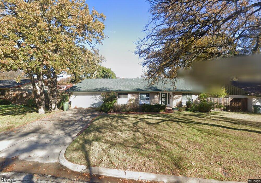 621 Annette Dr, Bedford, TX 76022 - photo 1