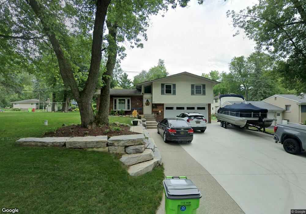 7273 Crestmore St, West Bloomfield, MI 48323 - photo 1
