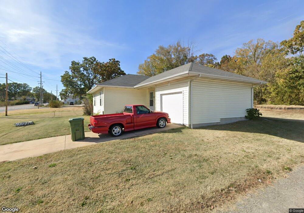 902 Strobach St, Rolla, MO 65401 - photo 1