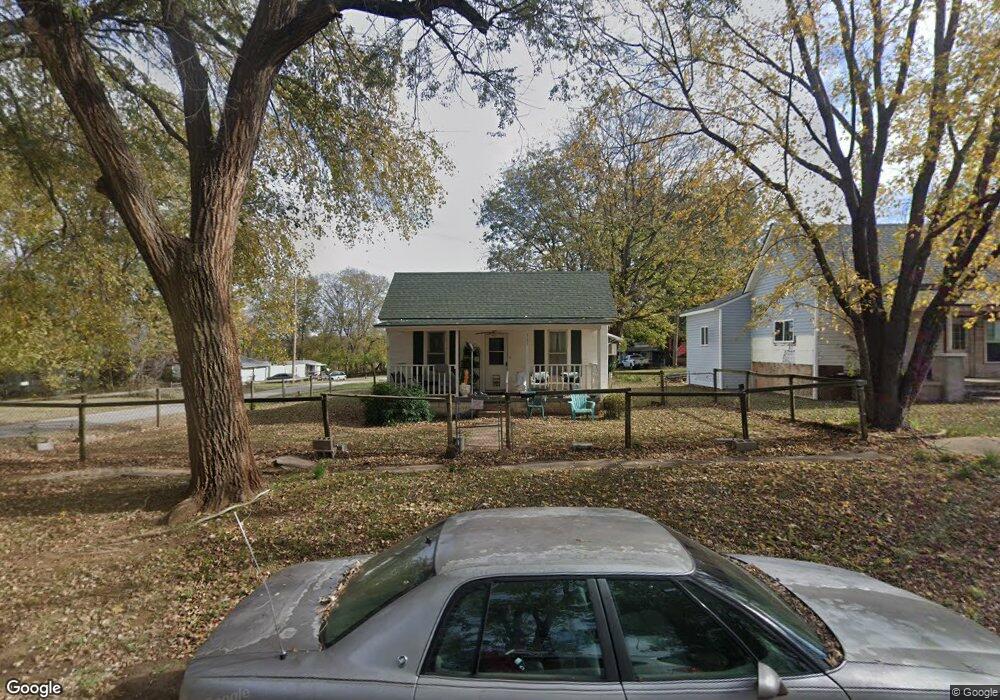 111 N Vine Ave, Cleveland, OK 74020 - photo 1