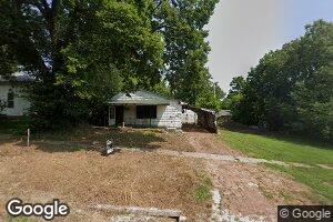 310 E 7th St, Horton, KS 66439