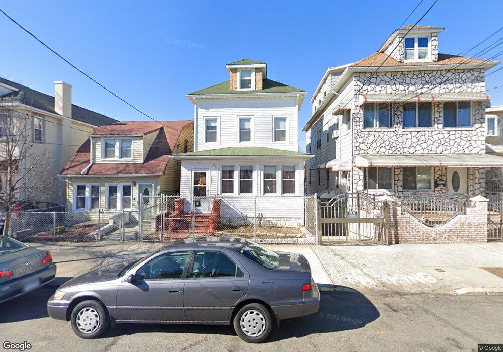 449 Thieriot Ave, Bronx, NY 10473 - photo 1